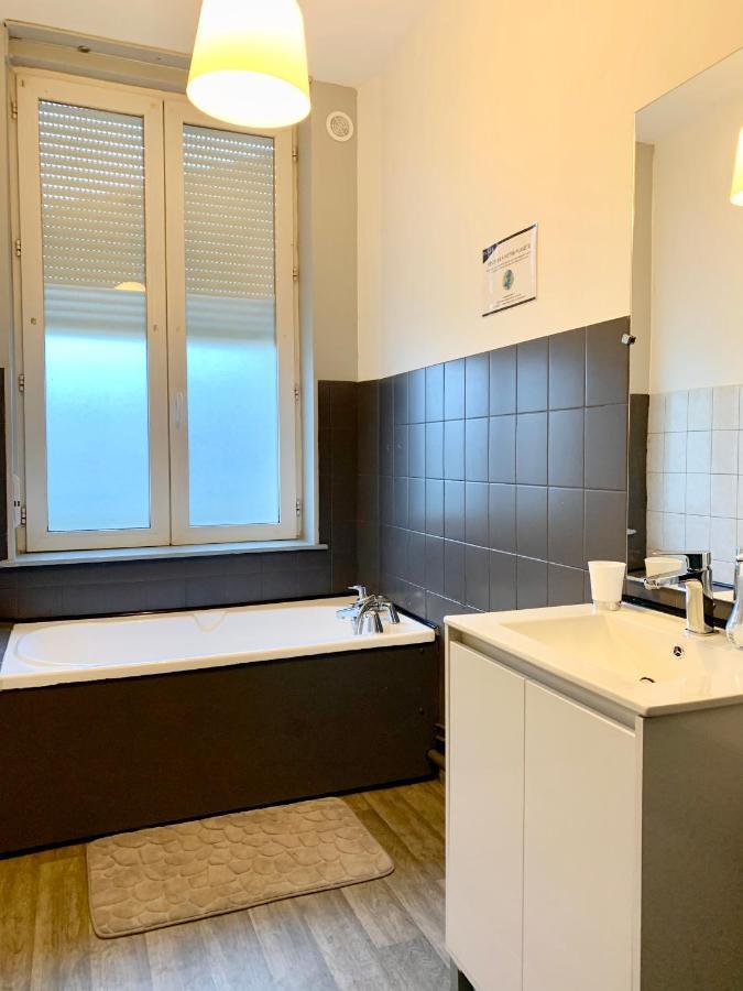 Van Gold - Appartement - Centre Ville Calais Exterior foto